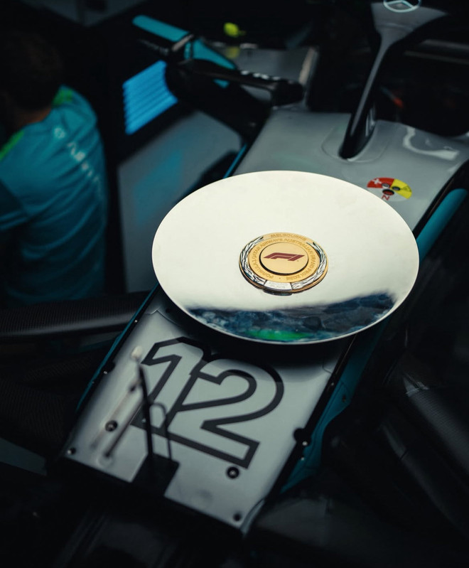 HDD7s-Dla-MAIJQl-H.jpg