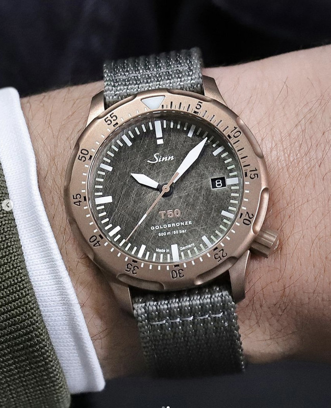 F000F88A-79BE-4751-929E-43382A53F4D9