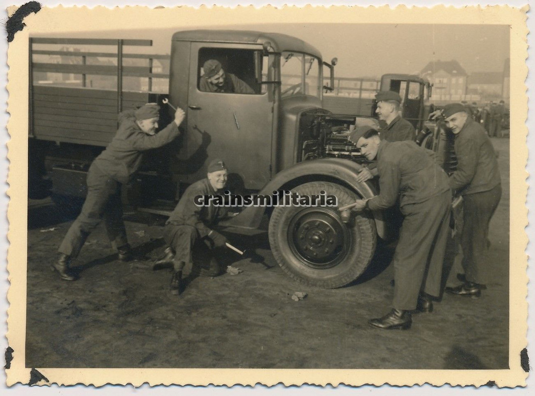 Orig. Foto Mechaniker bei Büssing-NAG 500 Lkw Tr