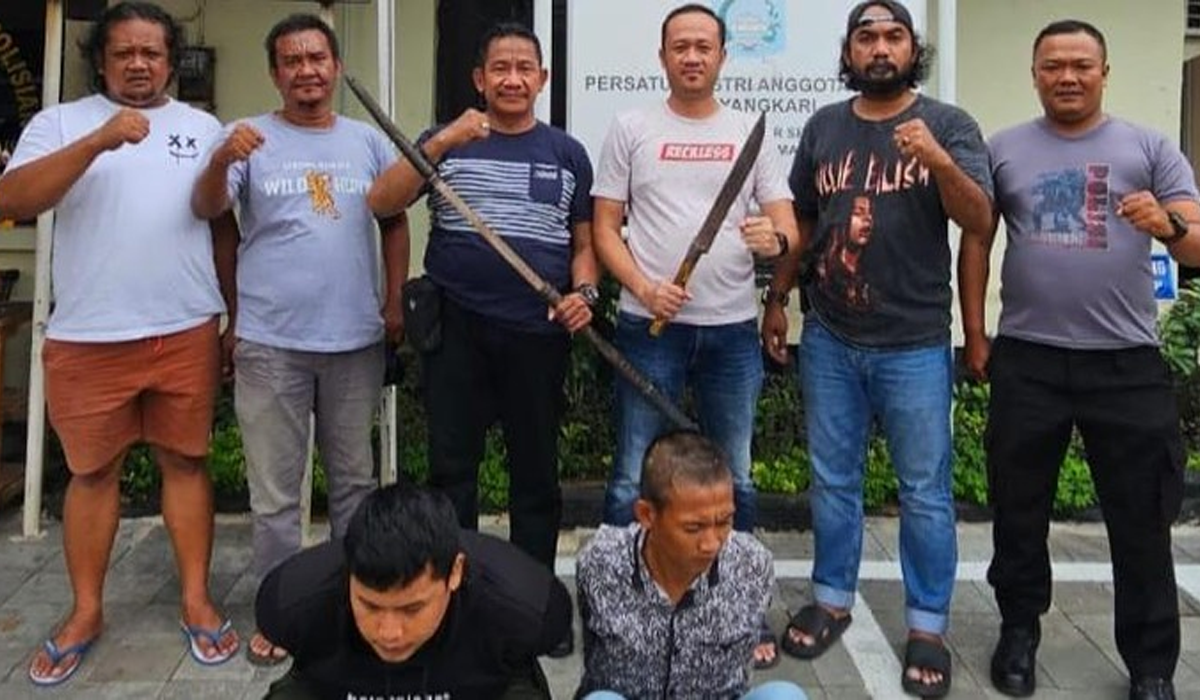 Preman Bersenjata di Semarang Ditangkap Usai Memalak Sopir Truk Preman Bersenjata di Semarang Ditangkap Usai Memalak Sopir Truk