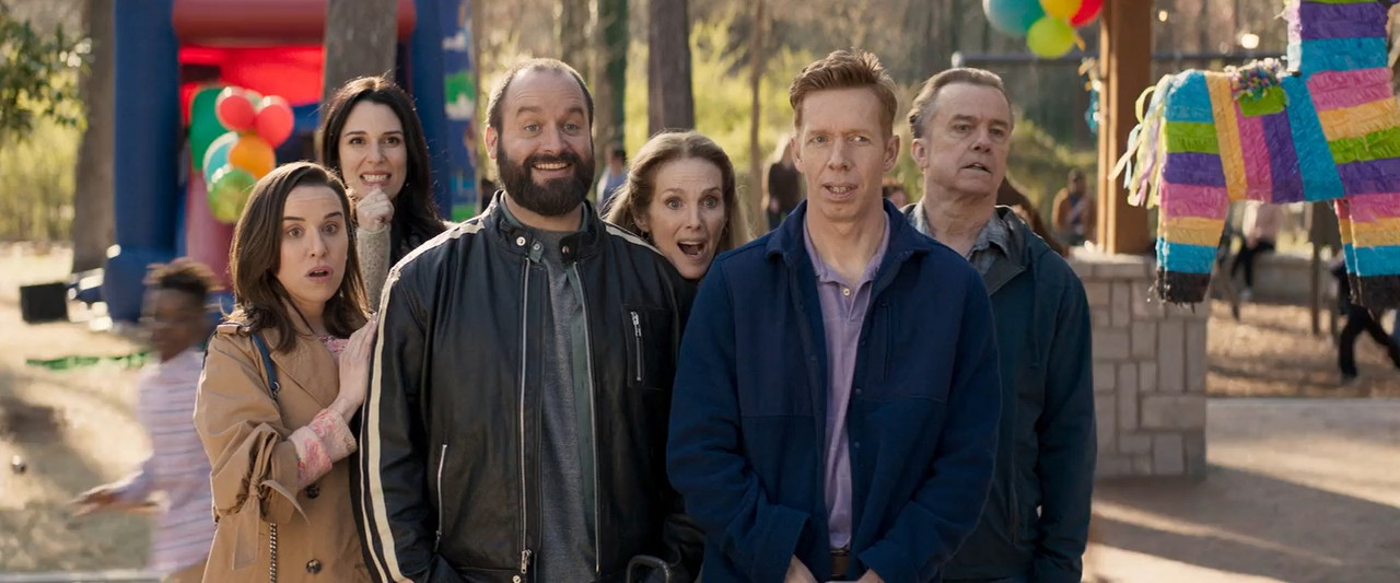Instant Family 2018 BluRay [Hindi + Tamil + Telugu + English] 480p, 720p ESub Screenshot