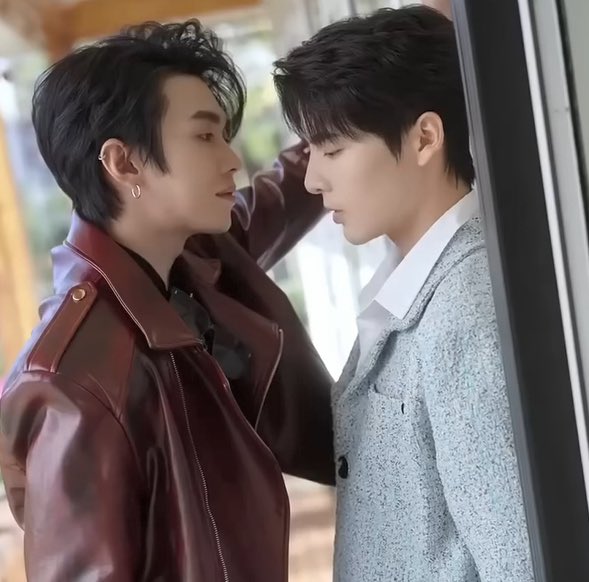 Out-Of-Control-Starlight-2