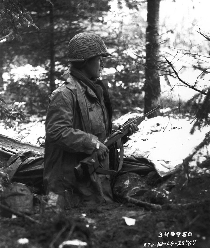 442nd_US_Army_RCT_squad_leader_in_france