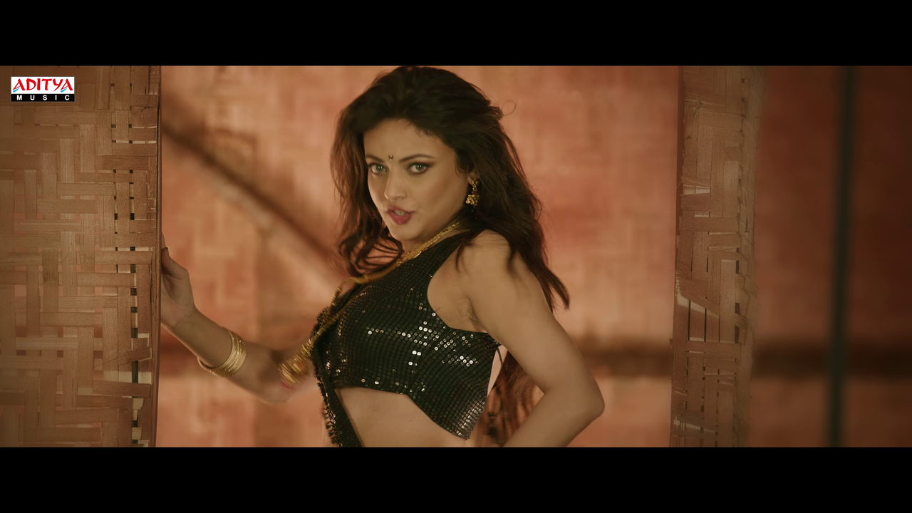 [Image: vlcsnap-2025-12-21-18h21m29s461.png]