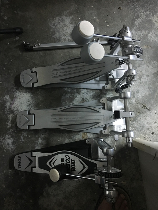 C98F4105-FBAE-452E-A779-6E6B5601FD32