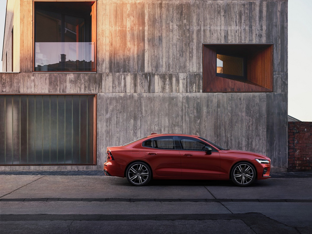 2019 Volvo S60 (9)