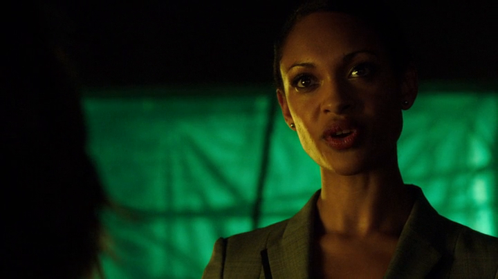 Arrow.S03E01.Calma.apparente.BDMux.ITA.ENG.x264-BlackBit[screenshot 5]