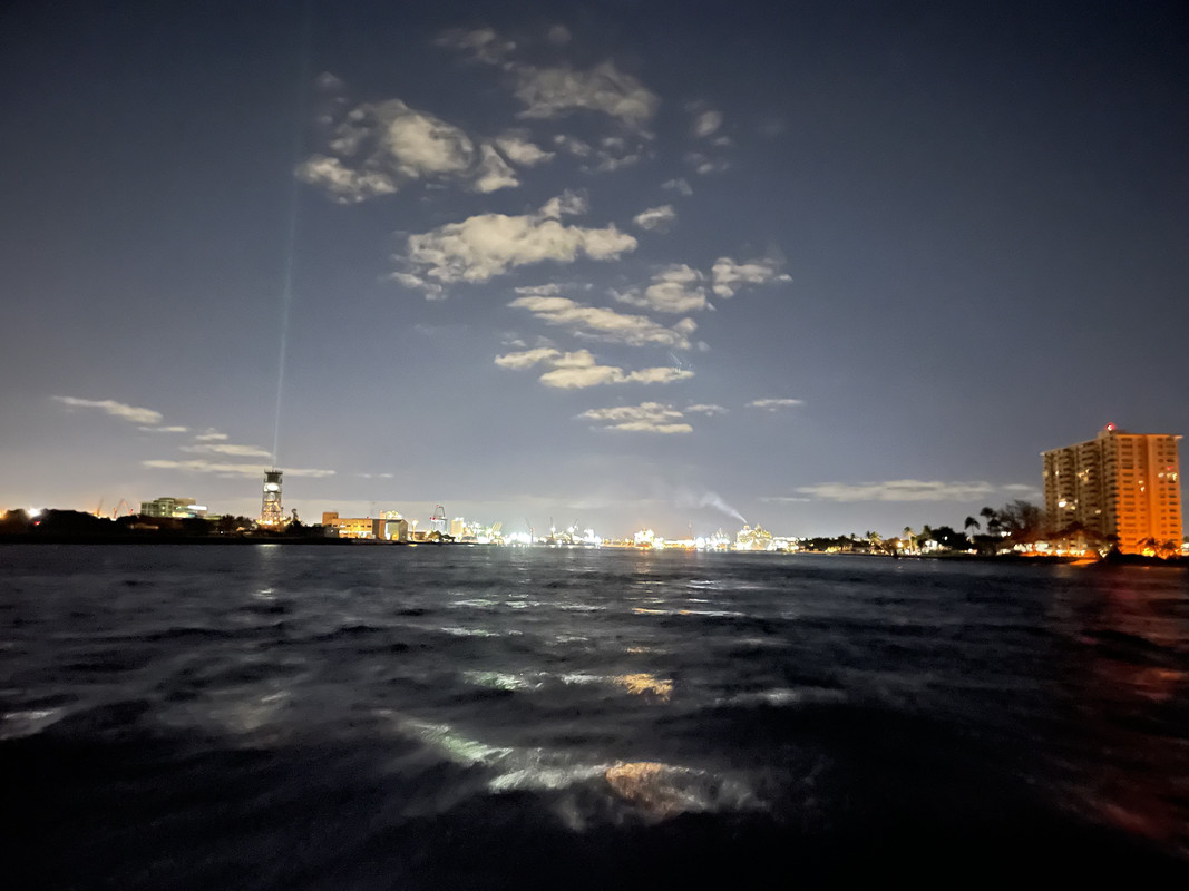 DDFEB109-C8E0-4D62-A7F5-0C0657D0DF4B