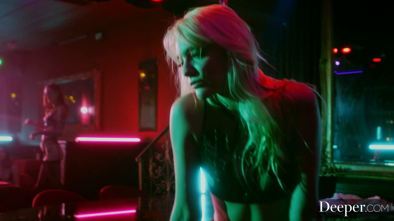 Kayden Kross Kenna James - Whale - DEEPER.mkv.0002