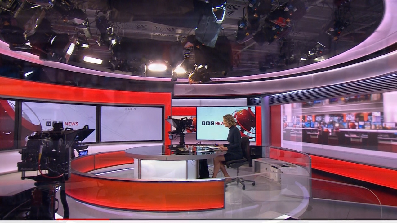 04.20 - 12.00.00 - BBC News. The latest news from the BBC. [S]..ts_snapshot_00.01.28.304