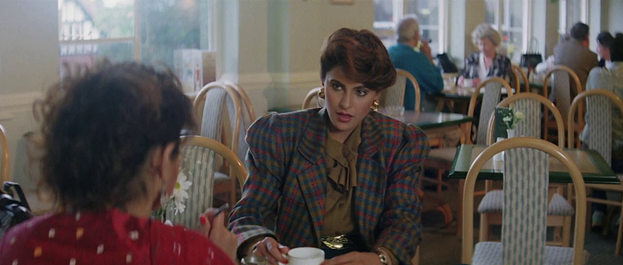 Lamhe-1991-Hindi-Blu-Ray-720p-x264-AVC-AAC-2ch-ESub-mkv-0005