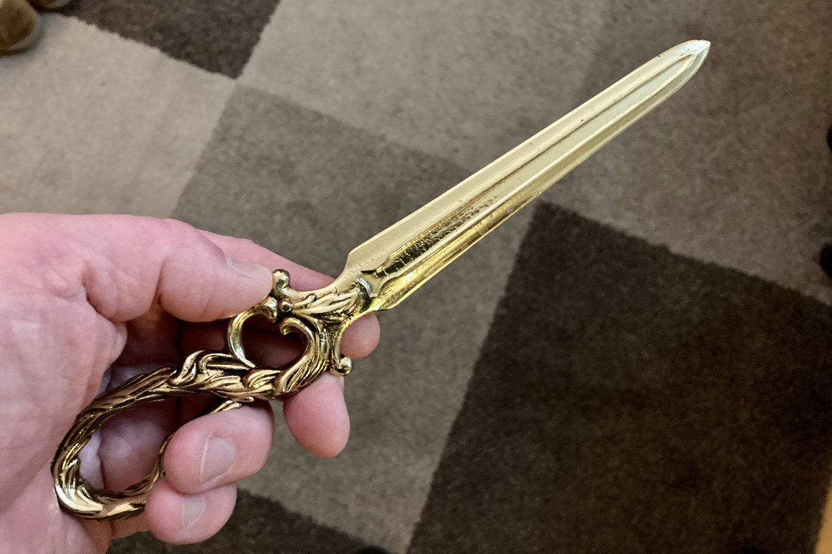 E8A0F120-376C-401C-8739-DA0D40BD12DB