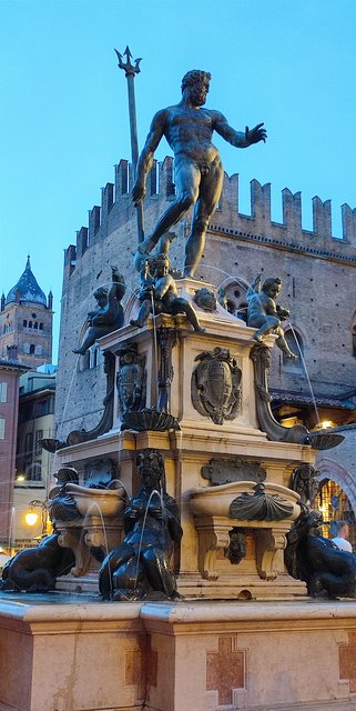 Milán-Bolonia-Rávena-Milán en Junio 2023 - Blogs de Italia - Bolonia: San Petronio, Neptuno de Giambologna etc (119)