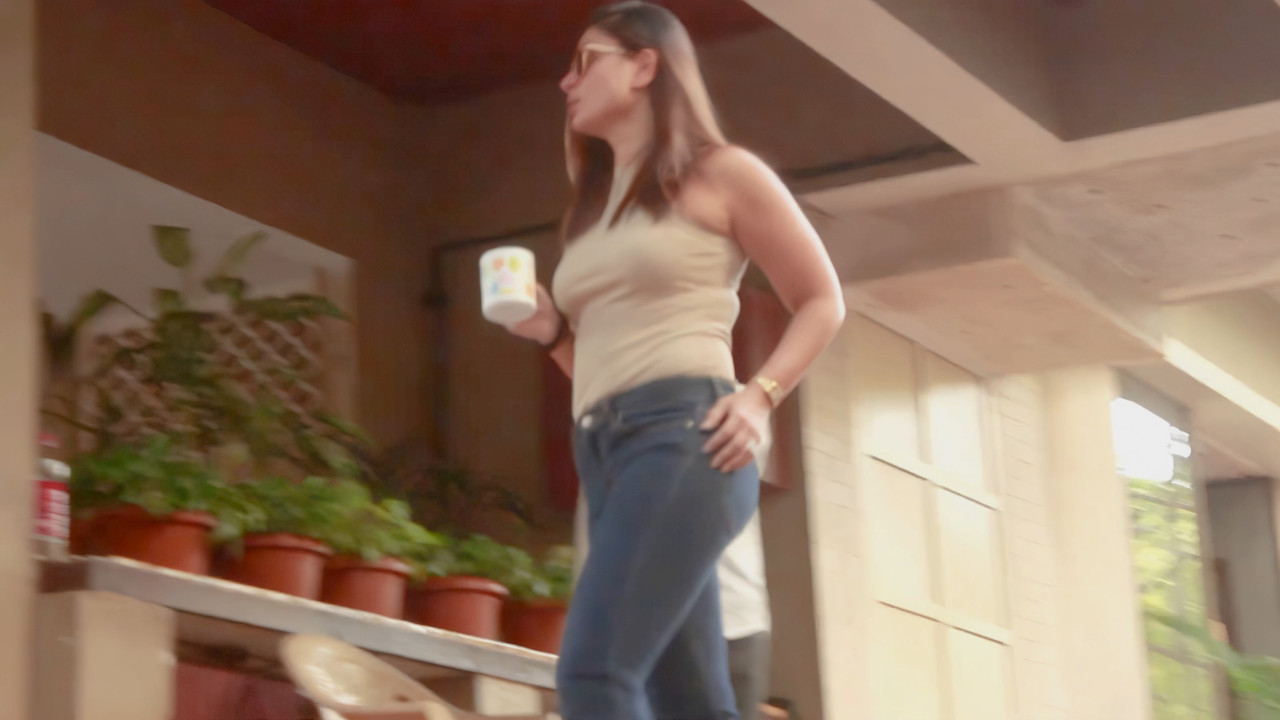 Kareena Kapoor Khan Ass 4k.mp4_snapshot_00.09.743