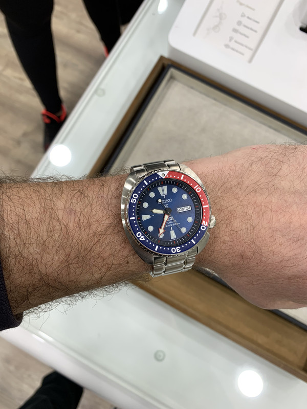 DF9DFF63-CA18-4A3F-B09B-46D2DCCFC7D6