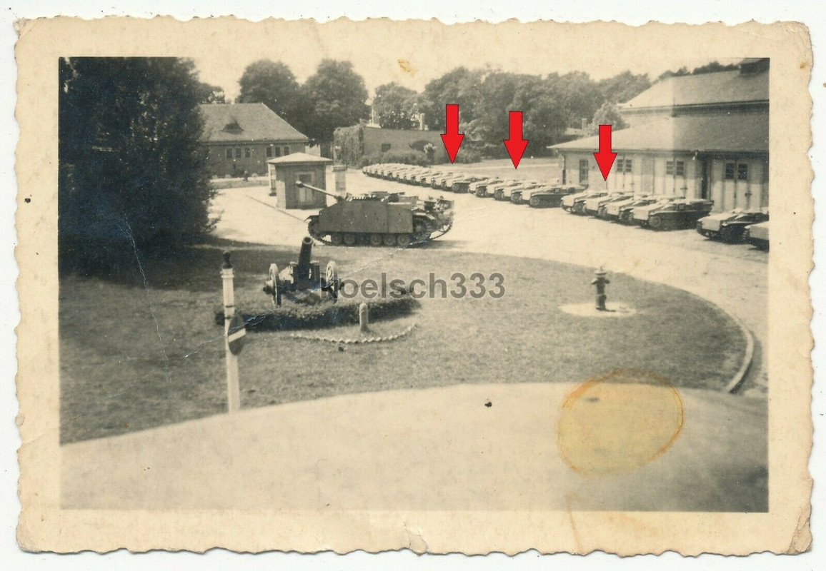 Foto Sprengpanzer Ladungsträger Borgward VI Funklenkeinheit Sturmgeschütz Panzer