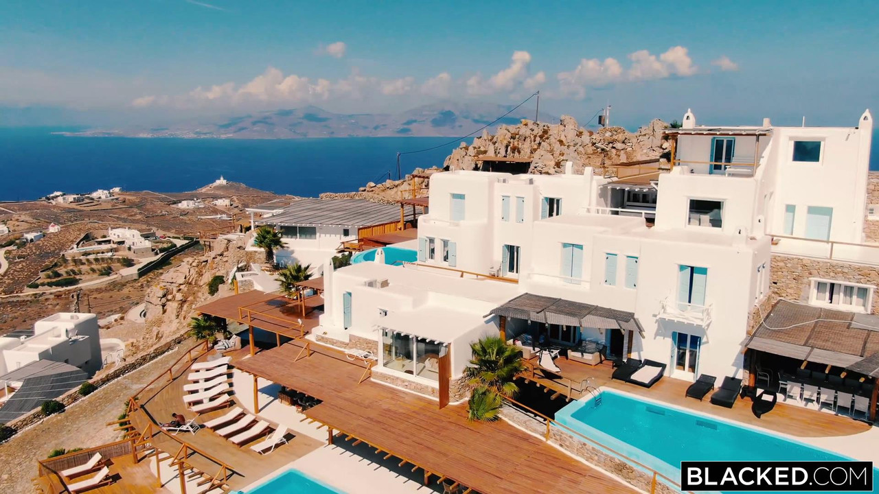 vlcsnap-2023-11-13-09h56m18s273