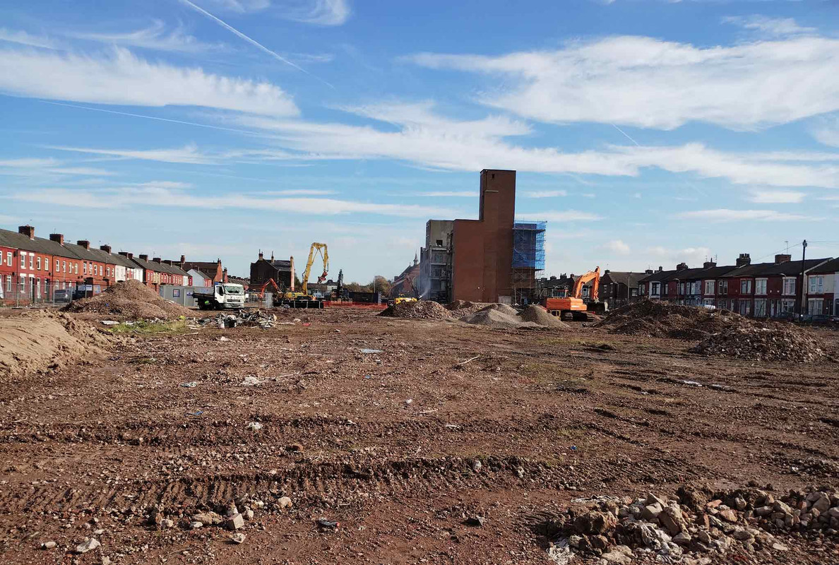 Johnsons-Dye-Works--demolition---Mack-(2)