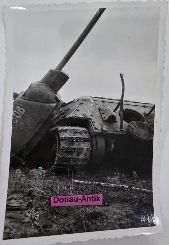 Foto Zerstörter Russischer Panzer T 34 Panzerturm Kennung Panzer Tank Wehrmacht