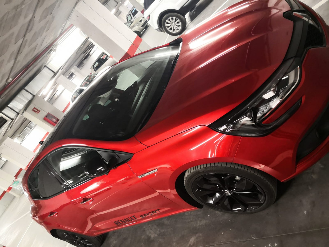 meganedef