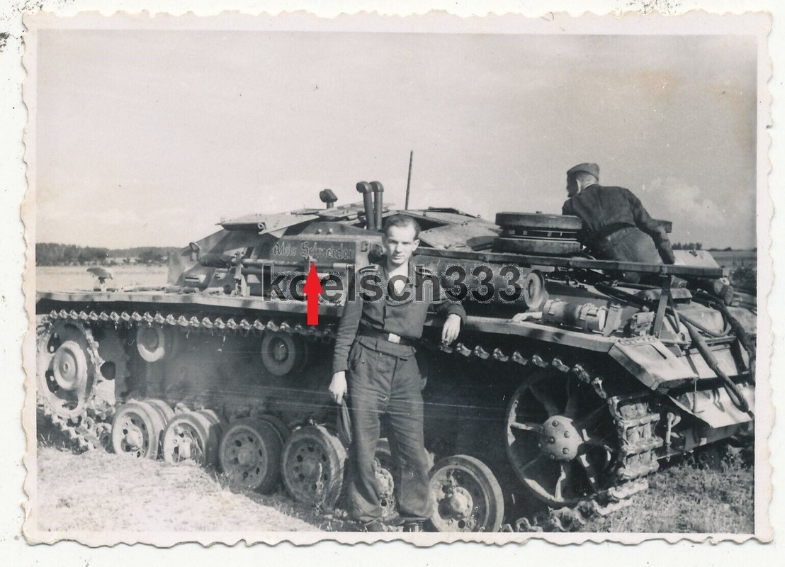 Foto Sturmgeschütz Panzer mit Name ALOIS SCHNEIDER ! Sturmartillerie Tank StuG