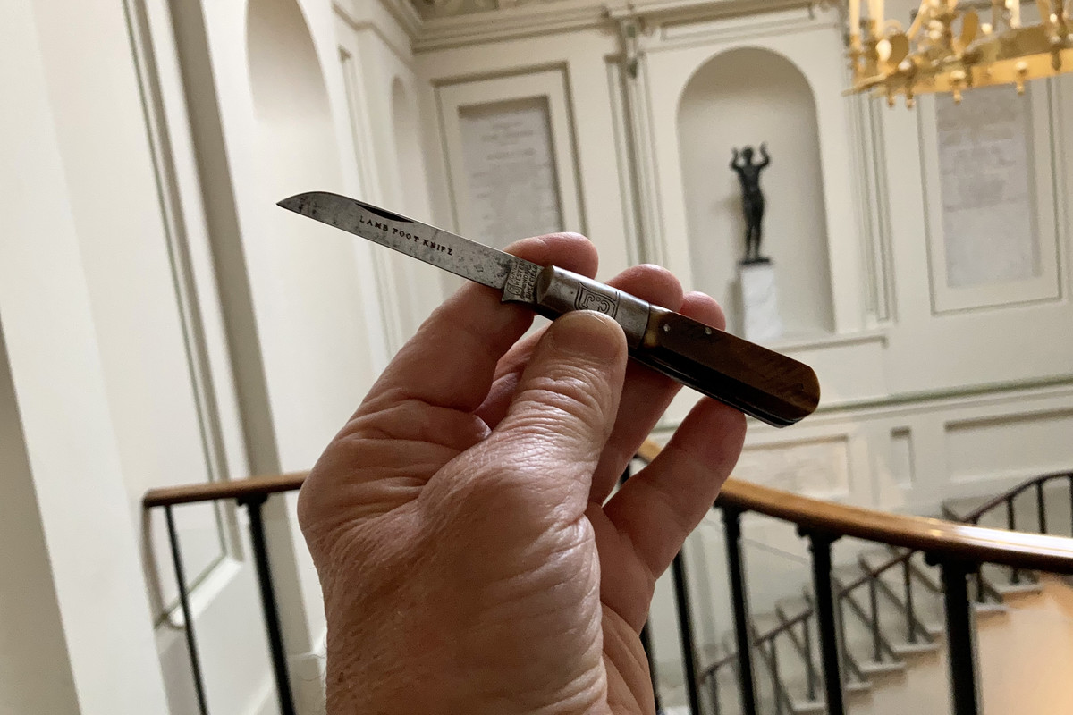 B36D8DC7-936A-4A1E-8D68-CECF4F3AEEAE