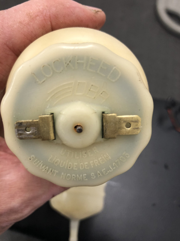 6740D7AF-1E7A-4003-B31A-ABFEB31884EF