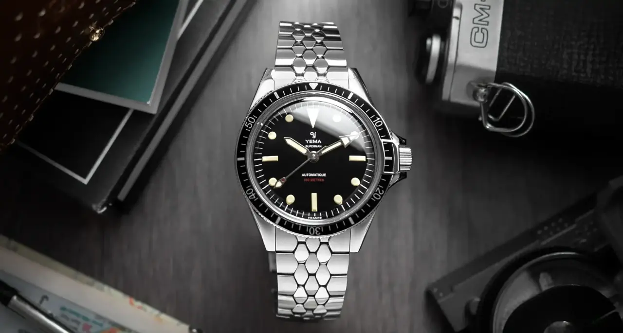 Superman_500_black_lifestyle_1_2800w