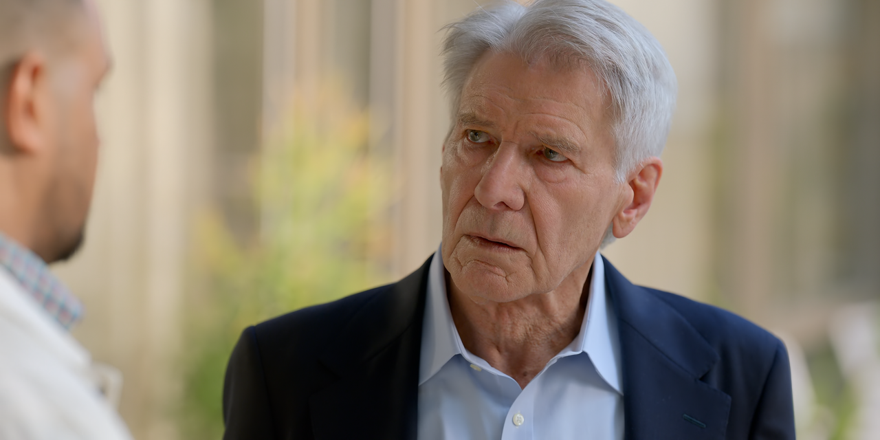 Shrinking.S02E10.Changing.Patterns.2160p.10bit.ATVP.WEB-DL.DDP5.1.HEVC-Vyndros.mkv_snapshot_13.13_[2