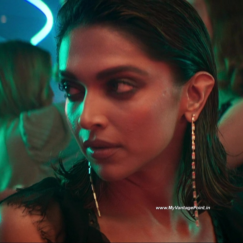 70-Deepika-Padukone-Hot-Scene-in-Pathaan-Movie-with-Shah-Rukh-Khan-My-Vantage-Point