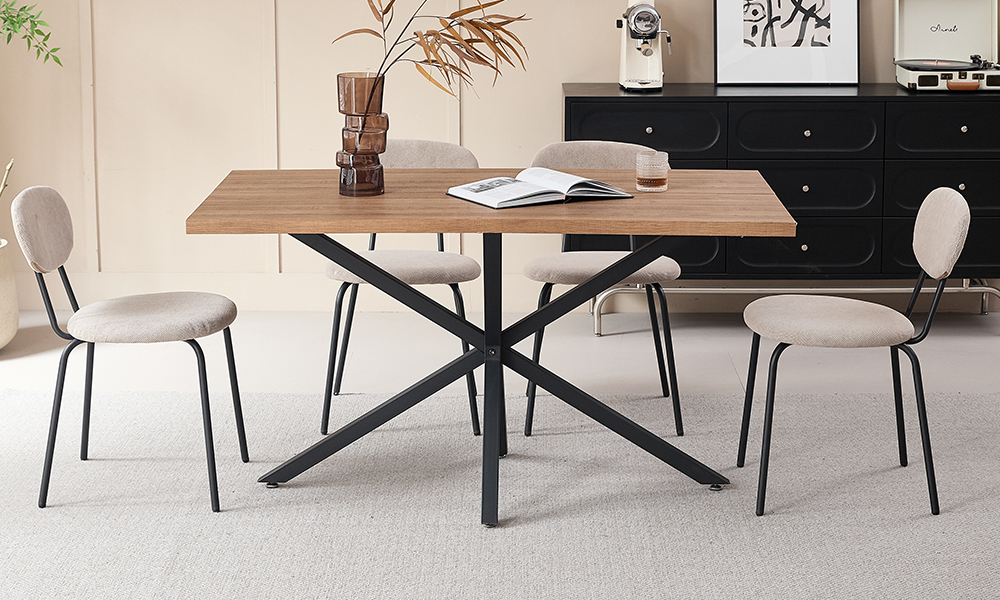 Ensemble de 4 chaises de salle à manger minimaliste - vue d'ensemble
