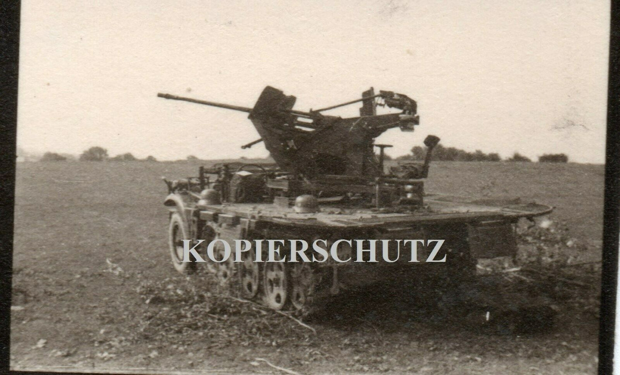 Frankreich 1940 Stellung SDkfz LKW Halbkette Flak Geschütz Panze