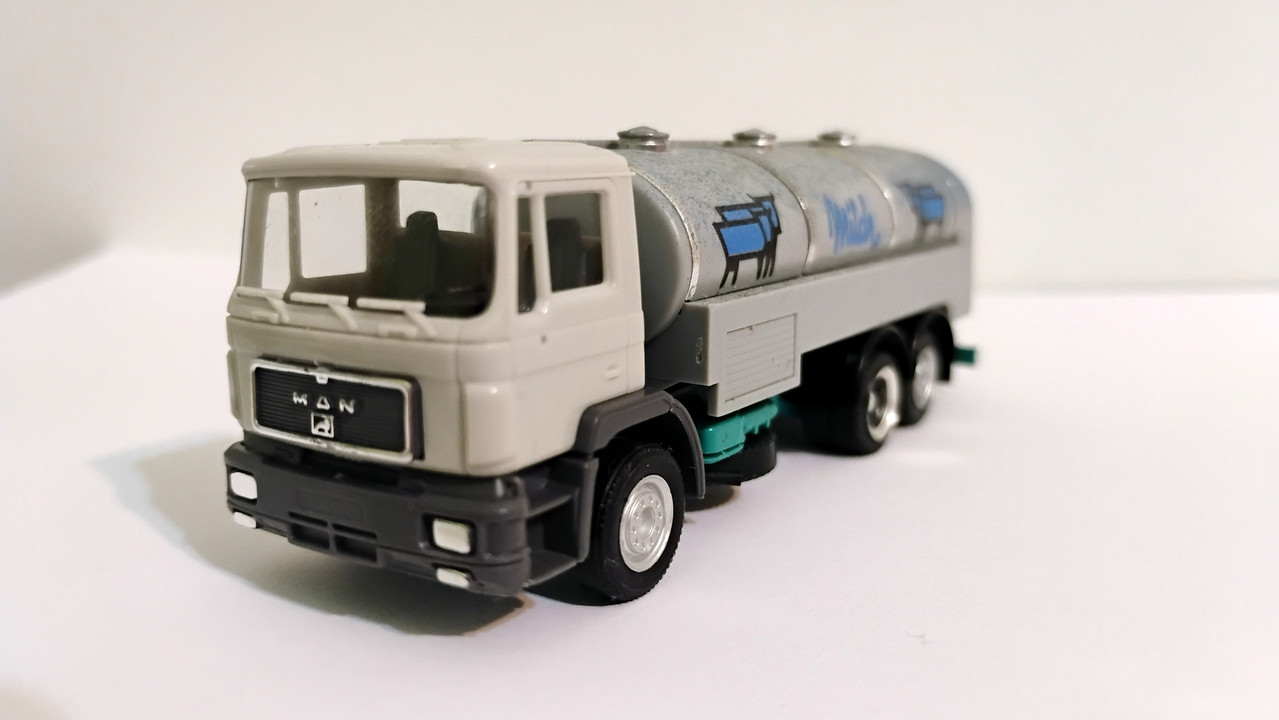 Mach (3382)