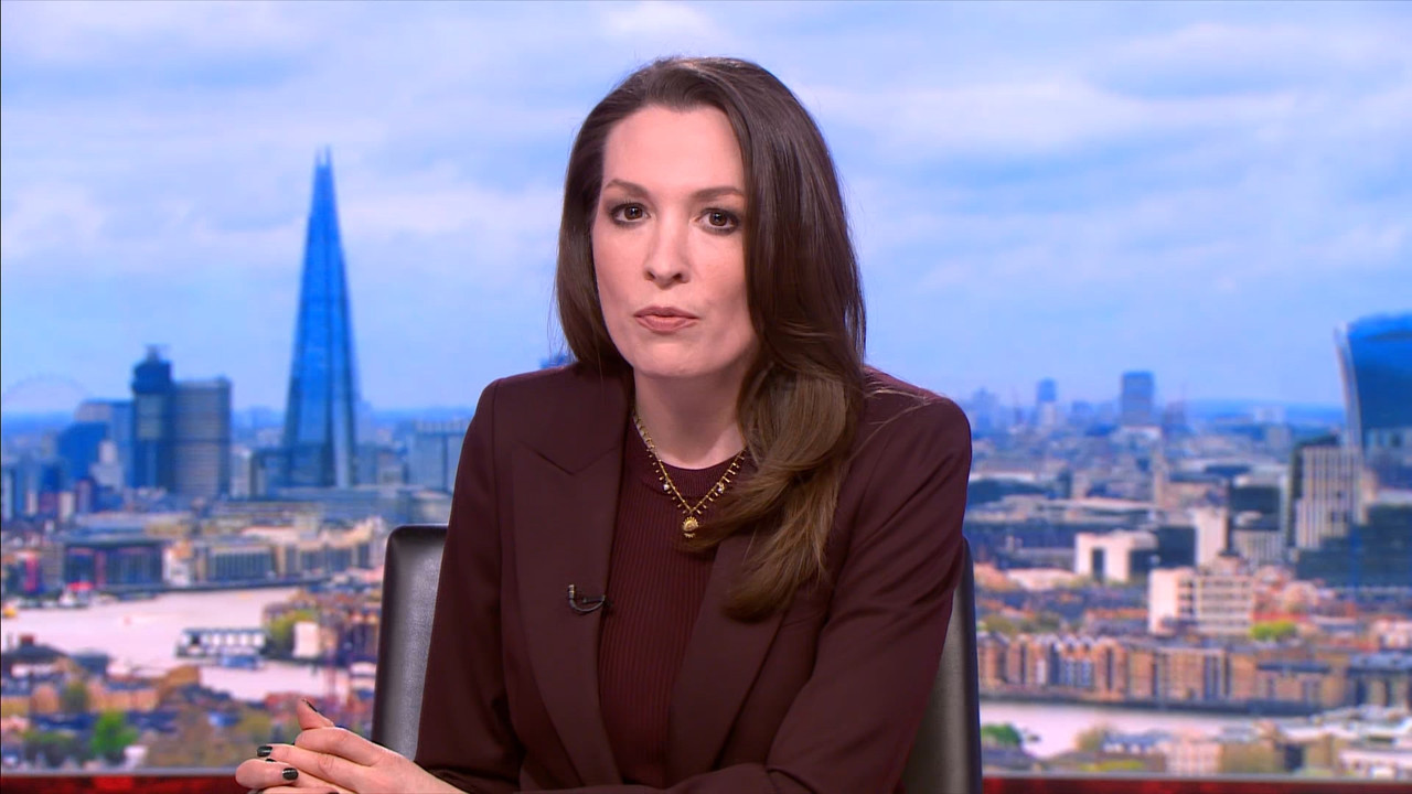 BBC London News_20230416_17501755.ts_snapshot_03.42.357