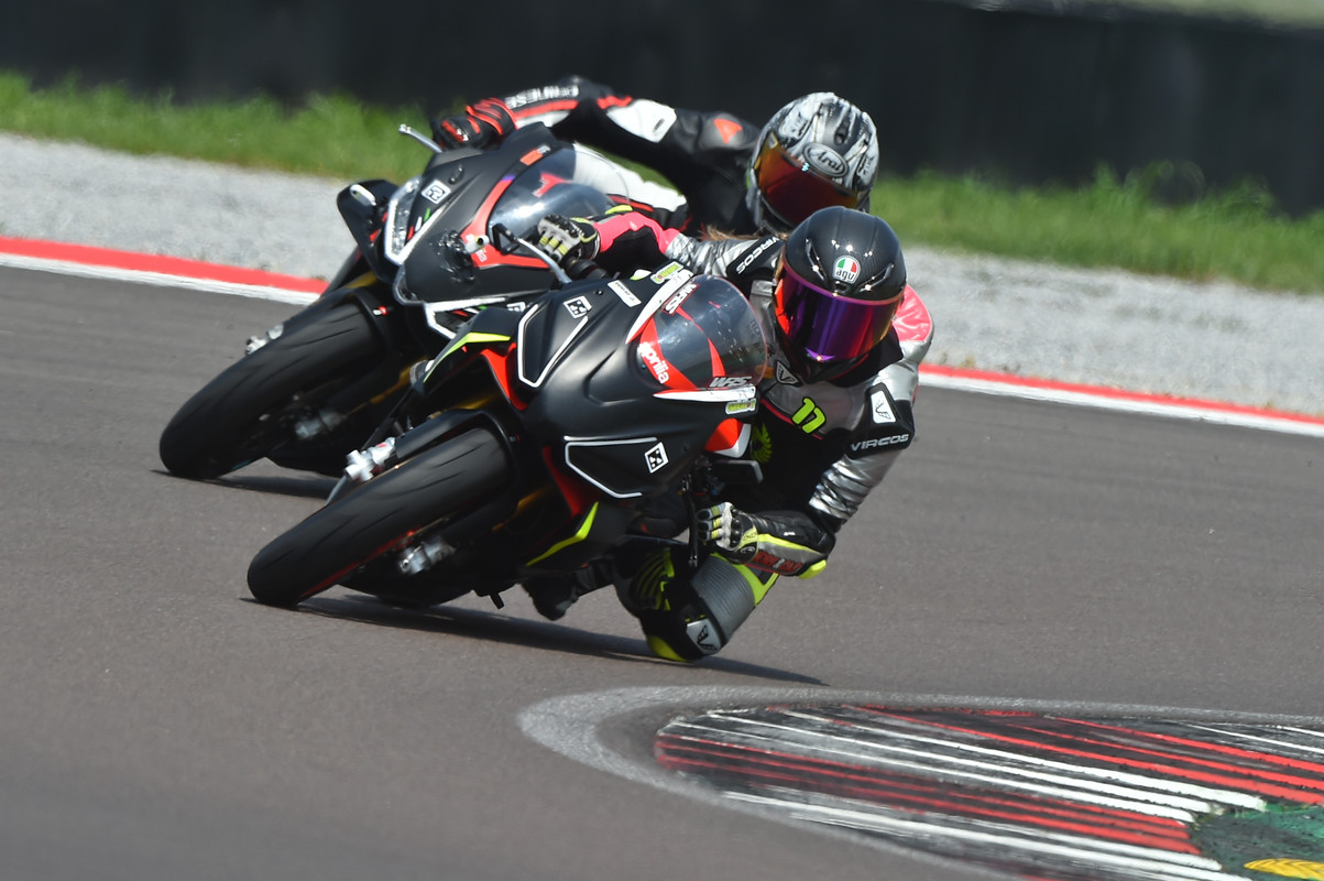 7F7BA162-0403-46E1-97F1-CB29EDA1744F