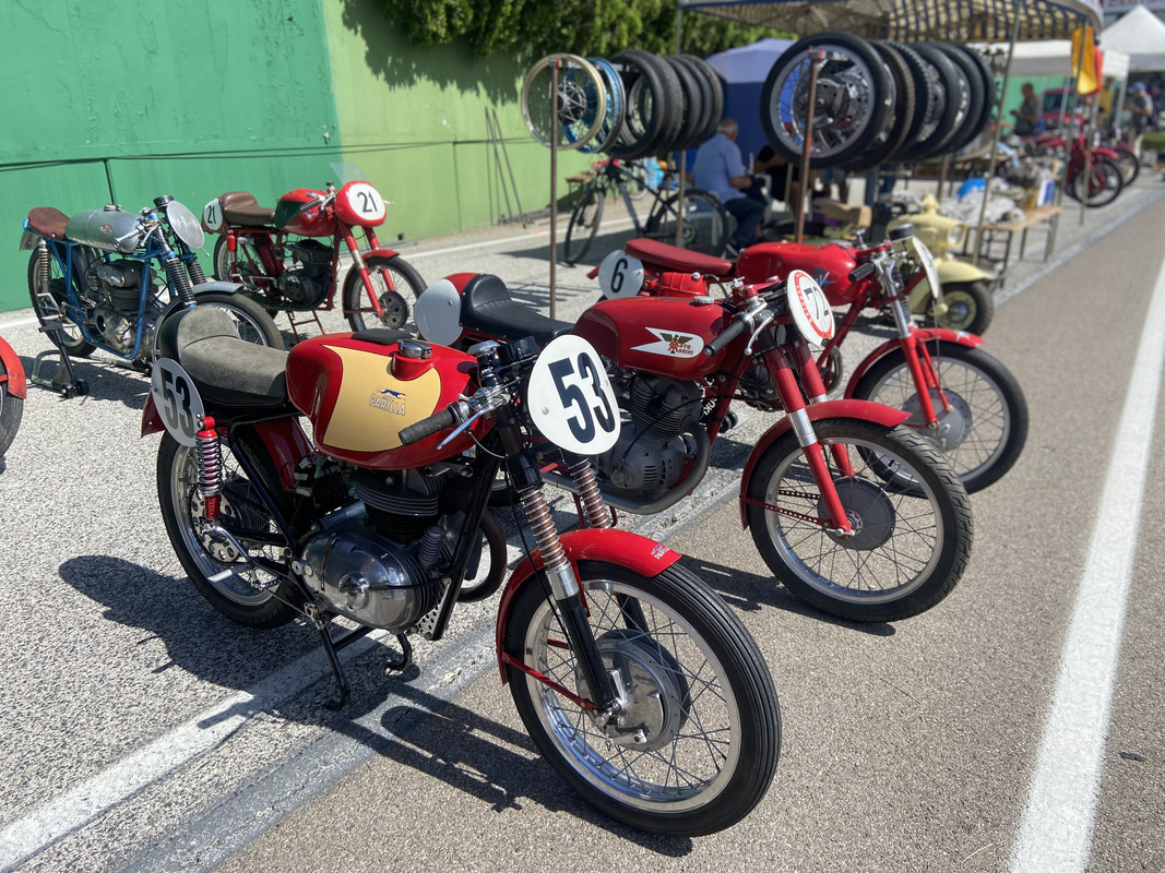 55137EF4-2F29-4CE9-8890-E318EAA9FDBF