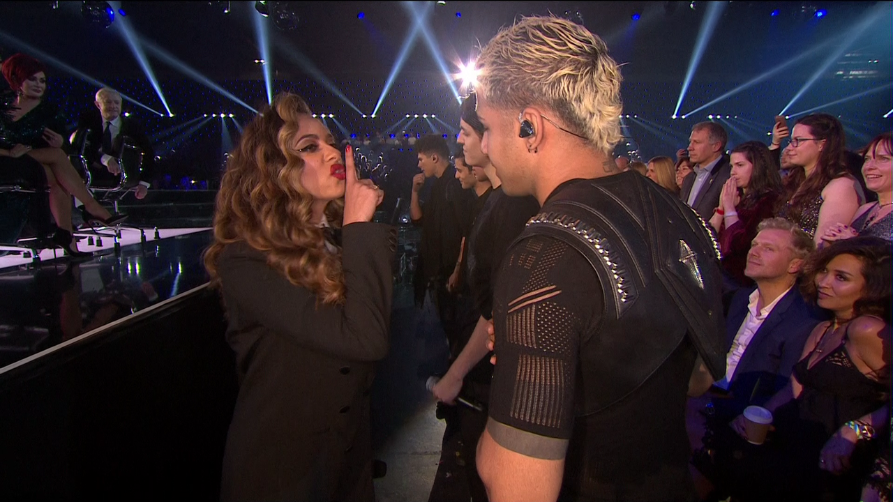 Little Mix & CNCO - Reggaeton Lento (Remix)(The X Factor UK,3 de