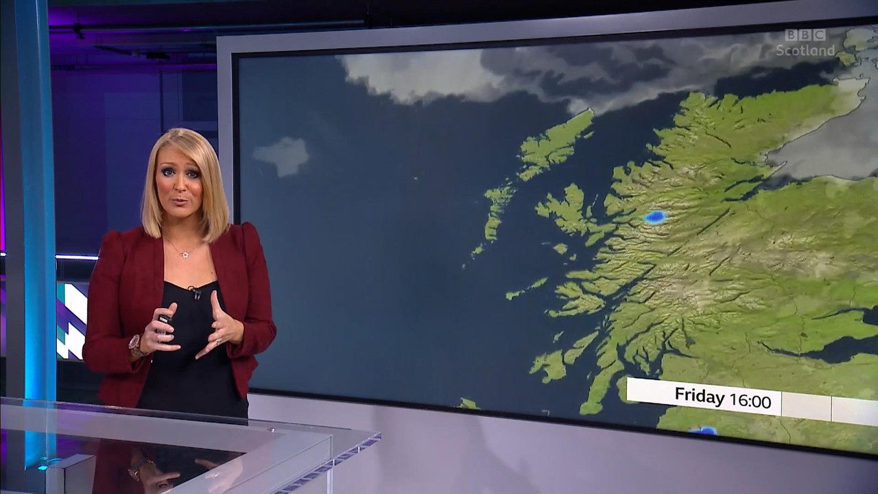 Kirsteen MacDonald 220721.mp4_snapshot_01.12_[2021.07.22_23.17.46]