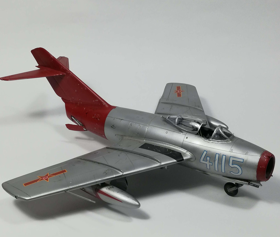 Avion - MiG 15 Bis - Tamiya, 1/48 Mig-01