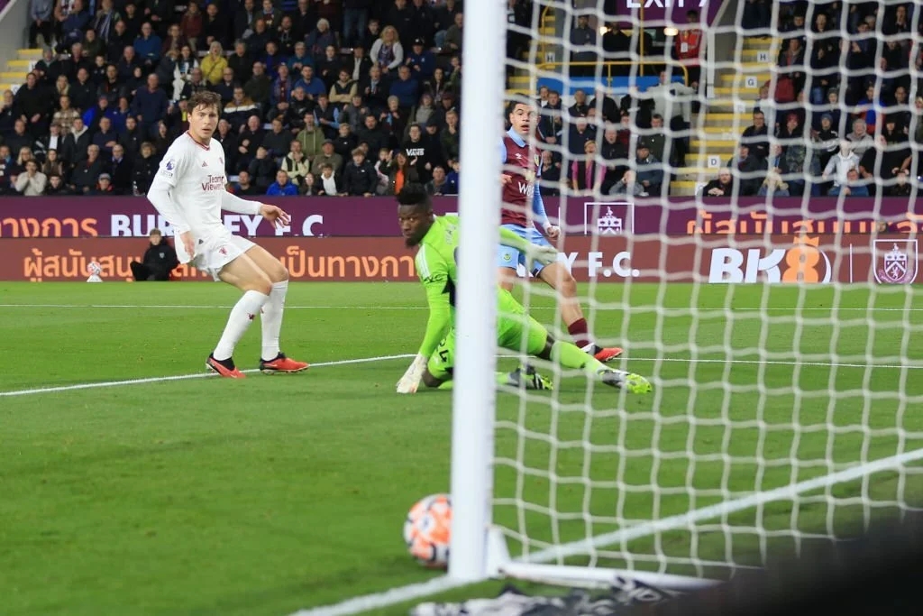 Zeki Amdouni of Burnley hits the post during the Premier League match between Burnley FC and Manchester United