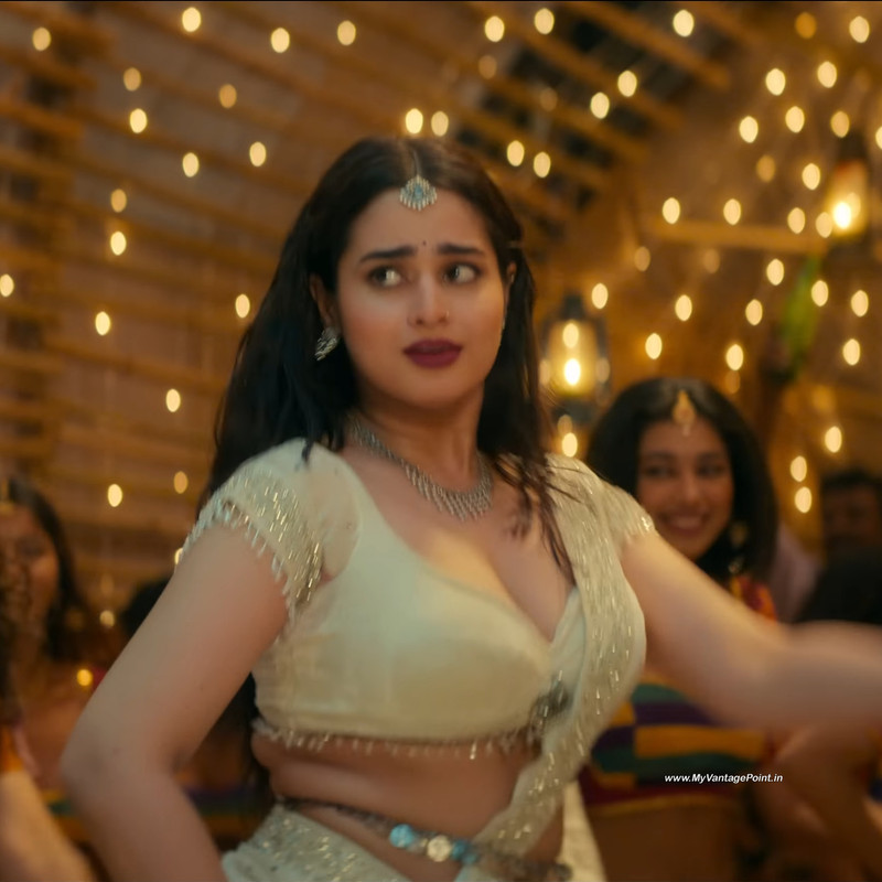 hd-wallpaper-of-ayesha-khan-item-song-motha-in-gangs-of-godavari-2024