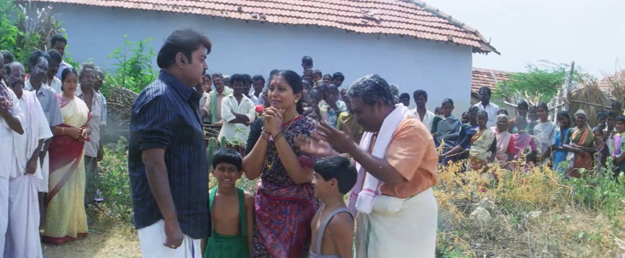 Neranja Manasu 2004 WebRip [Tamil] 480p 720p ESub Screenshot