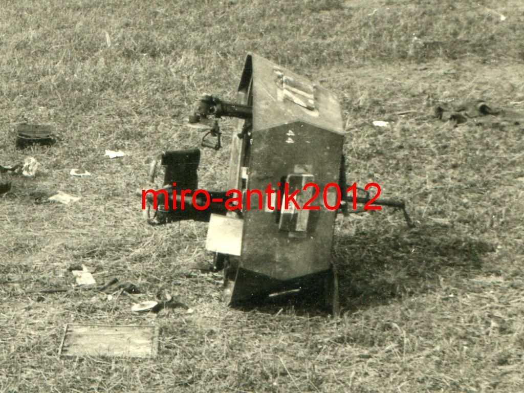 Foto, Panzerregiment 1, zerstörter Panzer des Re