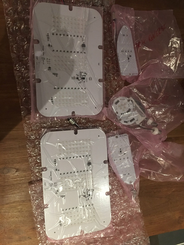 EE429CCB-F462-4B19-BA4A-7C16A6F67527