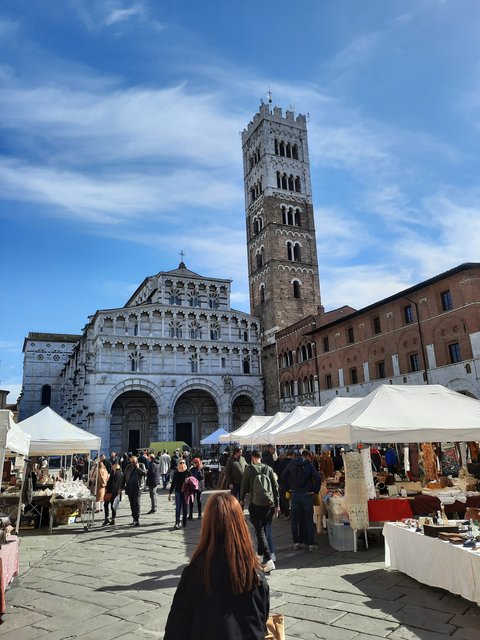 DIA 8. LA GRAN TAPADA DEL VIAJE: LUCCA. - Respirar y saborear la Toscana. 9 días (2)