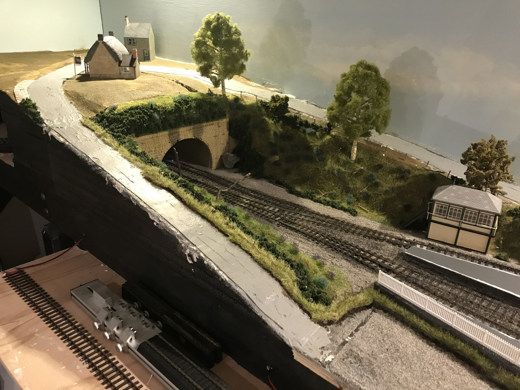 4B4AA479-40EB-4D2C-BF22-AE8E7AFF04C9