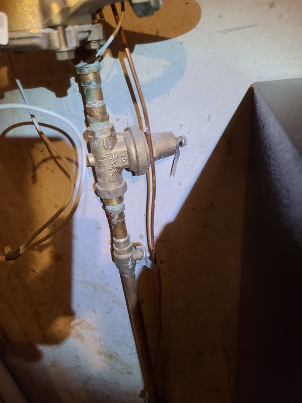 Why are my pipes making noise? r/Plumbing