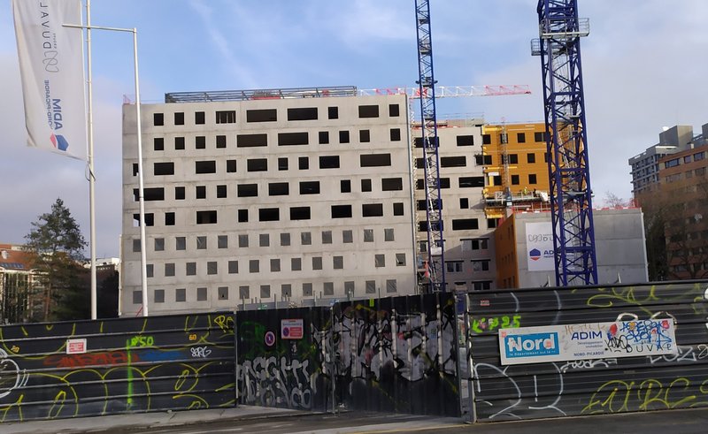https://i.postimg.cc/gk8t3Xdy/23-02-21-Agora-Forum.jpg