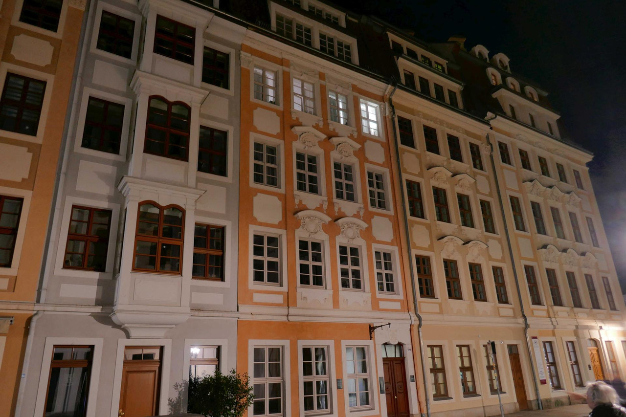 Bild: https://i.postimg.cc/gk9B0sgH/P1330114.jpg
