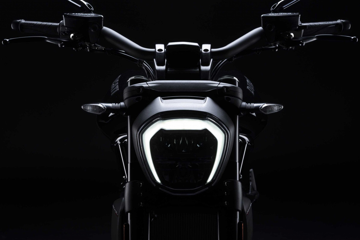 Лимитированный мотоцикл Ducati XDiavel Nero 2022